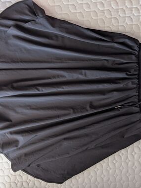 lululemon athletica Black Flowing Skirt with Elastic Waist